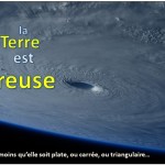 terre creuse theorie complot